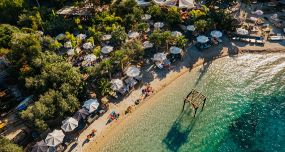Beach Bar, Lounge & Sunbeds