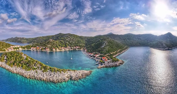 Island Hopping in Korčula: A Journey Through the Most Beautiful Islets of Dalmatia